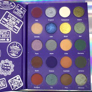 Adventurous Passport Eyeshadow Palette